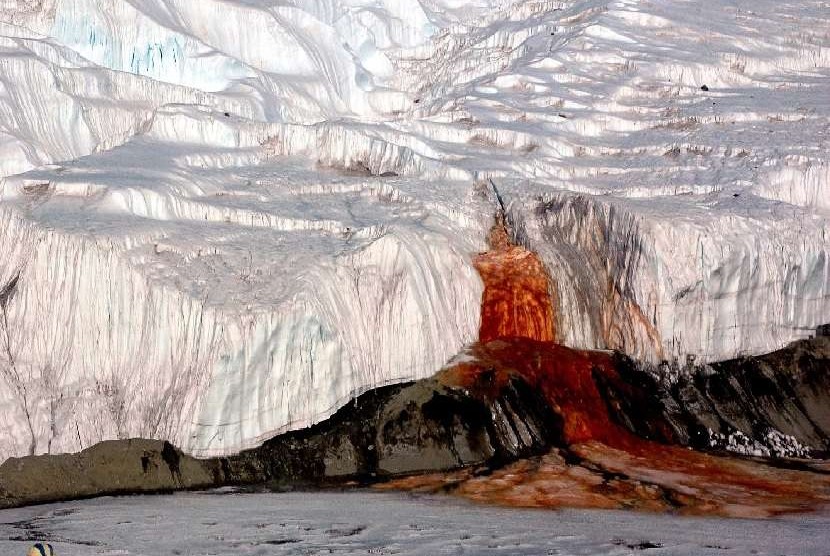 Blood Falls, fenomena air terjun seperti mengeluarkan darah di Antartika