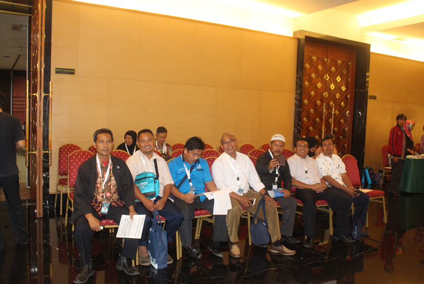 Bluebird memberangkatkan 40 karyawan Umroh ke Tanah Suci.