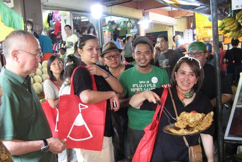 Blusukan ke Pasar Muara Karang bersama komunitas Aku Cinta Masakan Indonesia 