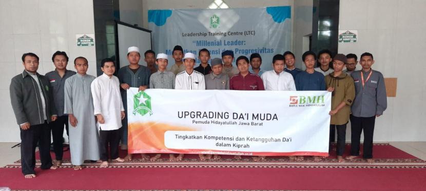 BMH bersama Pemuda Hidayatullah Jabar menggelar kegiatan upgrading dai bagi kader muda, di Bandung, Rabu (7/9/2022).