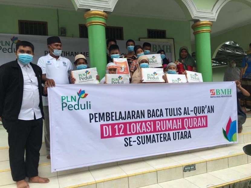 BMH bersama PT PLN UIP Sumbagut membantu Rumah Quran di Sumatera Utara.