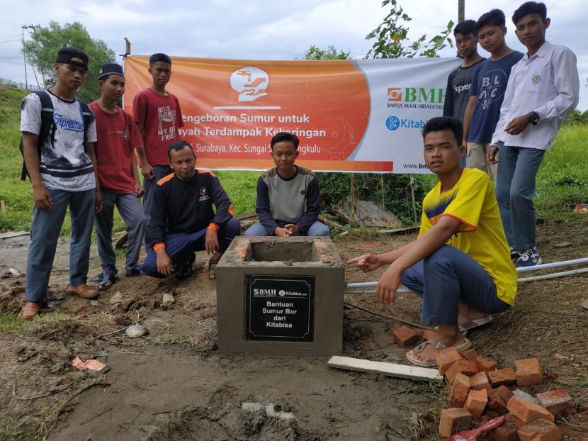 BMH bersinergi dengan kitabisa.com membangun sumur bor untuk Pesaantren Hidayatullah Bengkulu.