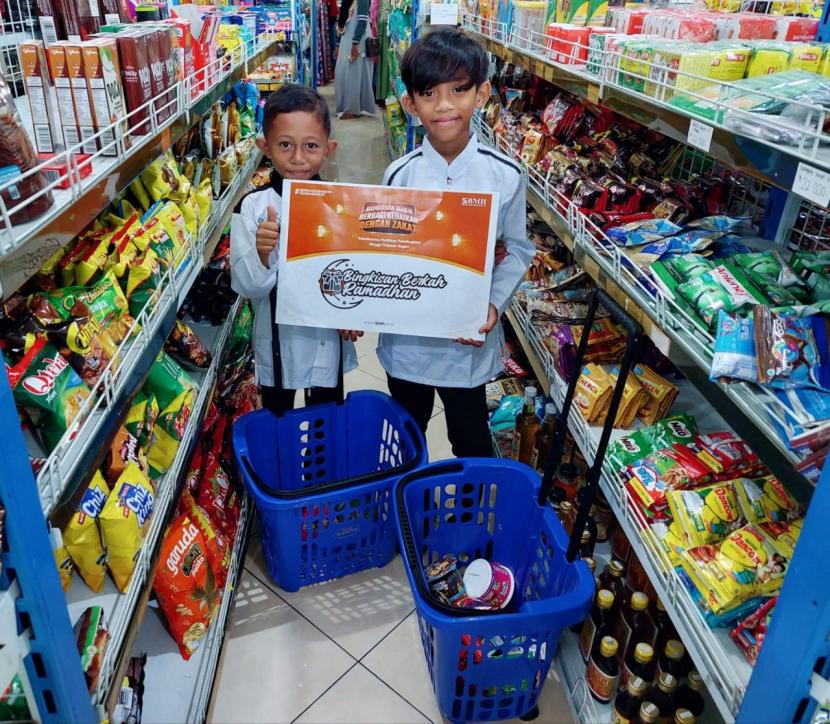 BMH Gerai Kudus melaksanakan program Ramadhan Ceria bersama anak yatim, Ahad (24/4).