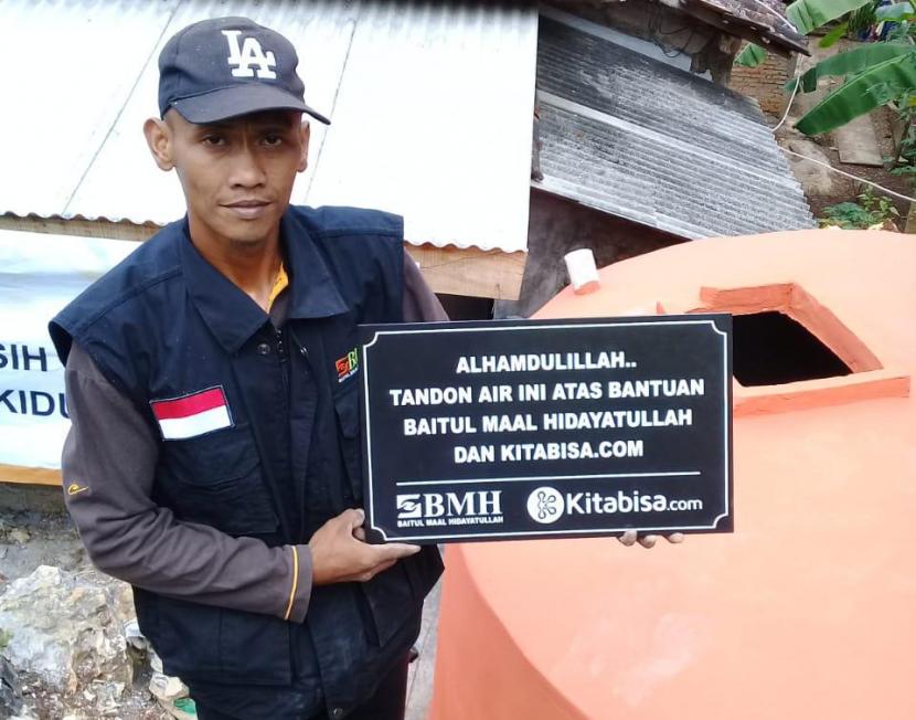 BMH membangun bak penampungan air bersih di Gunungkidul, Yogyakarta.