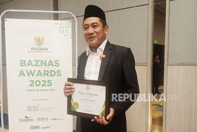BMH menerima Baznas Award 2025