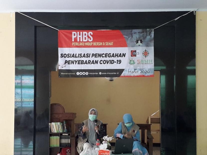 BMH menggelar sosialisasi pencegahan penyebaran Covid-19 di Pesantren Hidayatullah Serpong, Tangsel.