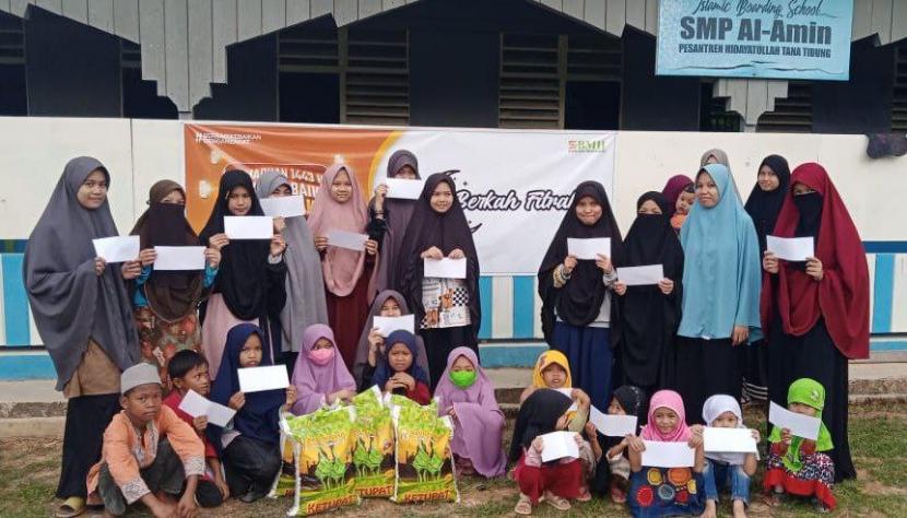  BMH  menyalurkan program bingkisan Berkah Ramadhan untuk para dai, guru ngaji dan santri yang berada di Tana Tidung, Kalimantan Utara (Kaltara), Kamis (28/4).