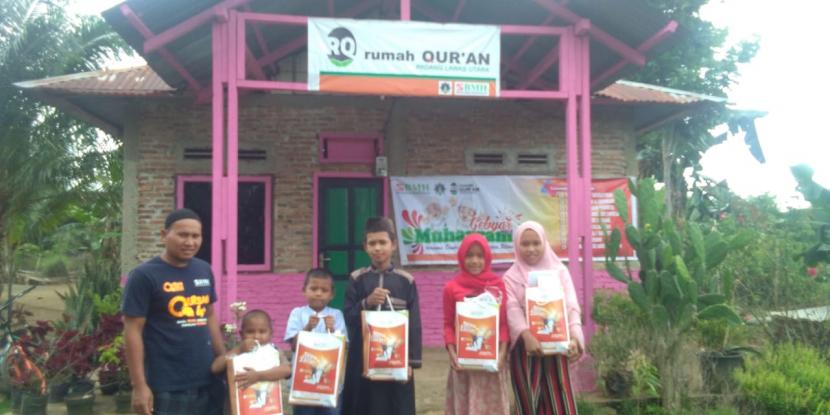 BMH menyalurkan santunan kepada para santri Rumah Quran di empat titik di Sumatera Utara.
