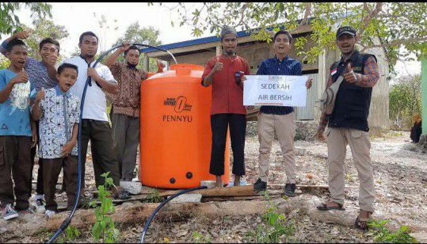 BMH merealisasikan program air bersih untuk Pesantren Bahrul Ulum, Manggarau Barat, Nusa Tenggara Timur (NT). 