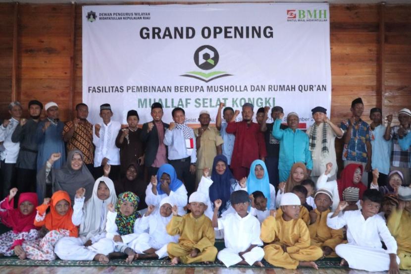 BMH meresmikan fasilitas pembinaan mualaf, berupa mushala dan Rumah Quran di Selat Kongki, Kabupaten Lingga, Kepulauan Riau (Kepri), Rabu (22/9).