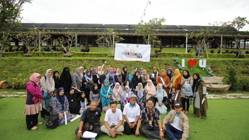 BMH Perwakilan Jawa Barat memberikan pelatihan digital marketing untuk para pelaku UMKM di Kabupaten Bandung Barat.