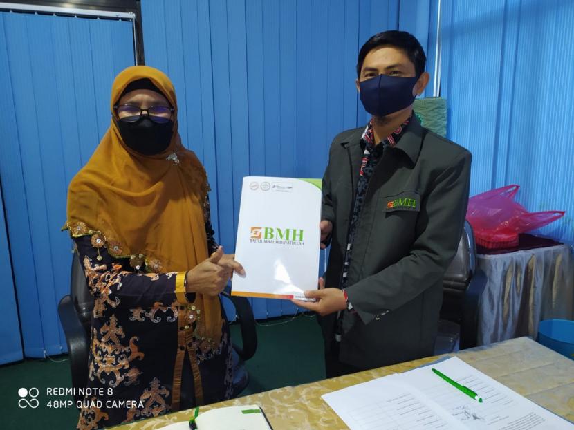  BMH Perwakilan Kalimantan Timur menyerahkan laporan tahunan ke kantor Kemenag Kaltim, Selasa (15/2).