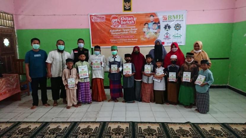 BMH  Perwakilan Kalimantan Utara menggelar kegiatan khitan berkah  di lima  kabupaten/kota di Kalimantan Utara  (Kaltara), Jumat (31/12). 