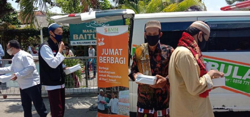 BMH Perwakilan Yogyakarta menggelar program Jumat Berbagi setiap hari Jumat siang (ba