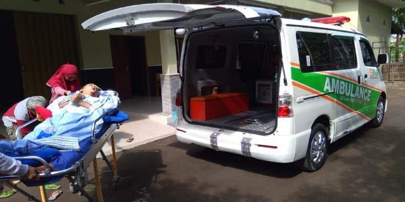 BMH Perwakilan Yogyakarta menyediakan jasa layanan ambulans gratis untuk dhuafa yang membutuhkan.