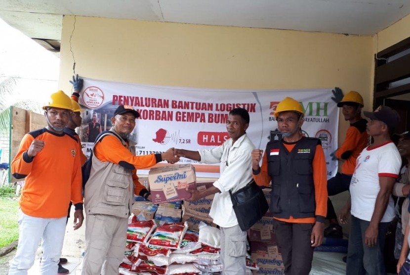 BMH-SAR Hidayatullah dan Pos Dai menyalurkan bantuan logistik ke Desa Bumi Rahmat, Halmahera Selatan.