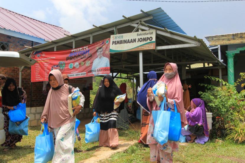 BMH sinergi dan kolaborasi dengan Komunitas GMB (Gerakan Mukena Bersih).