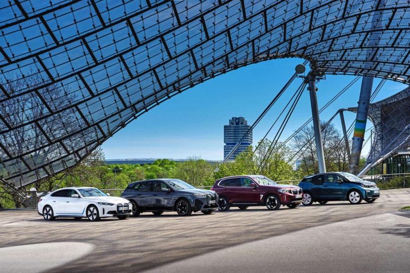 BMW menargetkan di 2030 lebih dari 50 persen penjualannya adalah mobil listrik.