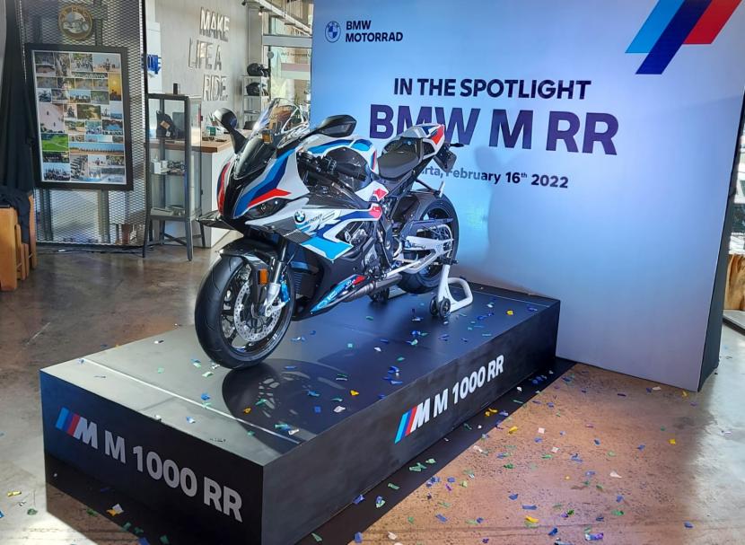 BMW Motorrad Indonesia meluncurkan BMW M 1000 RR. 