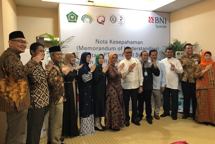 BNI Syariah tanda tangani nota kesepahaman dengan RS Haji Jakarta.