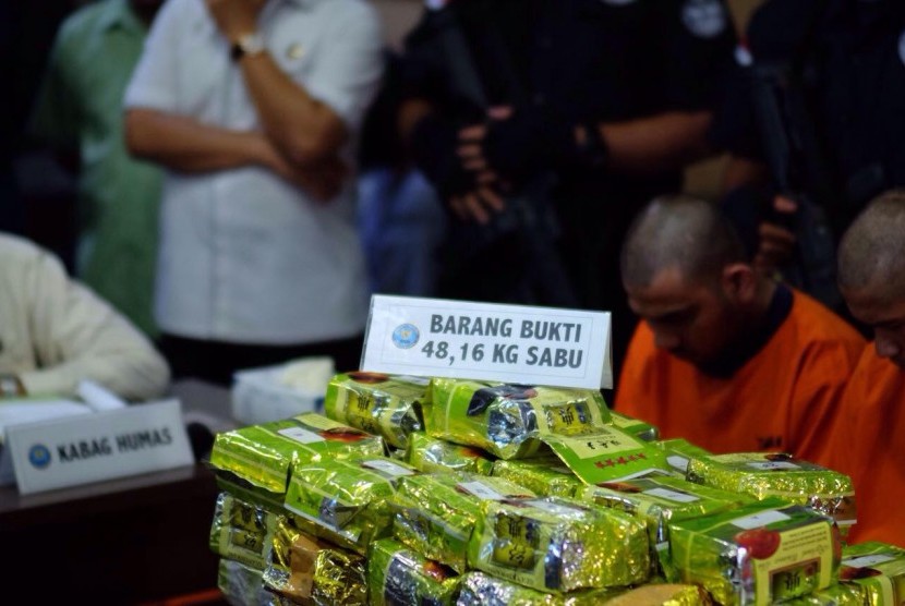 BNN and Customs raided illicit drugs smuggling from China in Medan, North Sumatra.