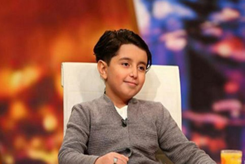 Bocah jenius asal Iran Hossein Ataei (11 tahun) yang memiliki enam paten terkait otomotif dan kedirgantaraan.