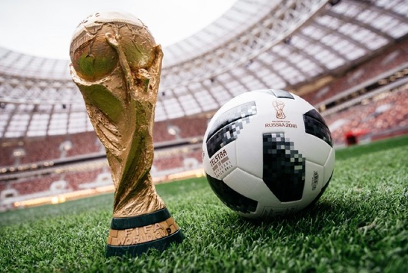 Bola Piala Dunia 2018, Telstar18. 