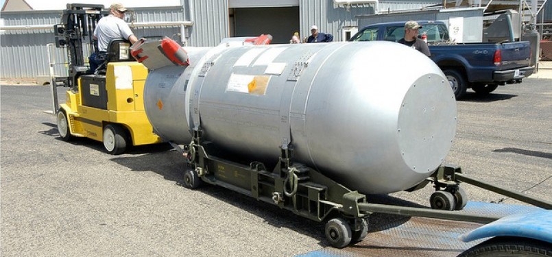 Bom Nuklir B53 berkekuatan 9 Megaton