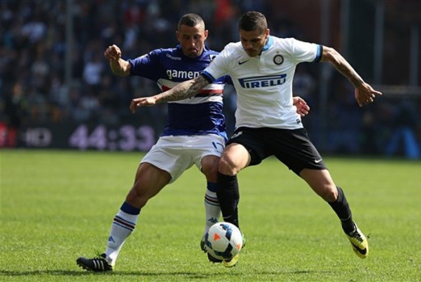 Bomber Inter Milan, Mauro Icardi (kanan) pada laga melawan Sampdoria.
