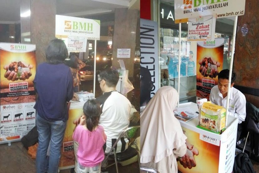 Booth BMH di Mal Cinere.