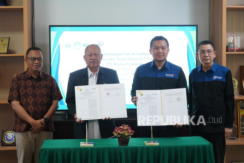 Bosowa Corporindo melalui Bosowa Education melakukan tanda tangan nota kesepahaman dengan Universitas Negeri Jakarta (UNJ) untuk pembangunan sekolah Labschool di wilayah Bekasi.
