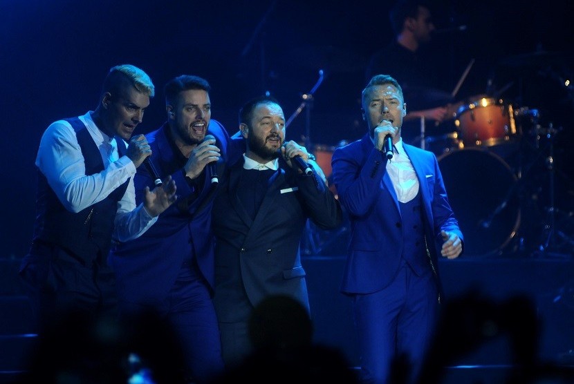 Boyband asal Irlandia, Boyzone tampil dalam konser bertajuk A Night Of Reunion With Boyzone di Istora Senayan, Jakarta, Jumat (22/5) malam. Boyband yang digawangi empat personel Keith Duffy, Shane Lynch, Ronan Keating, dan Michael Graham itu sempat populer
