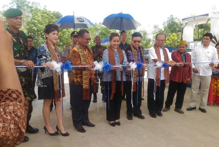 BPH Migas Meresmikan SPBU Milik AKR di Kabupaten Bengkayang, Kalimantan Barat, Rabu (8/11).