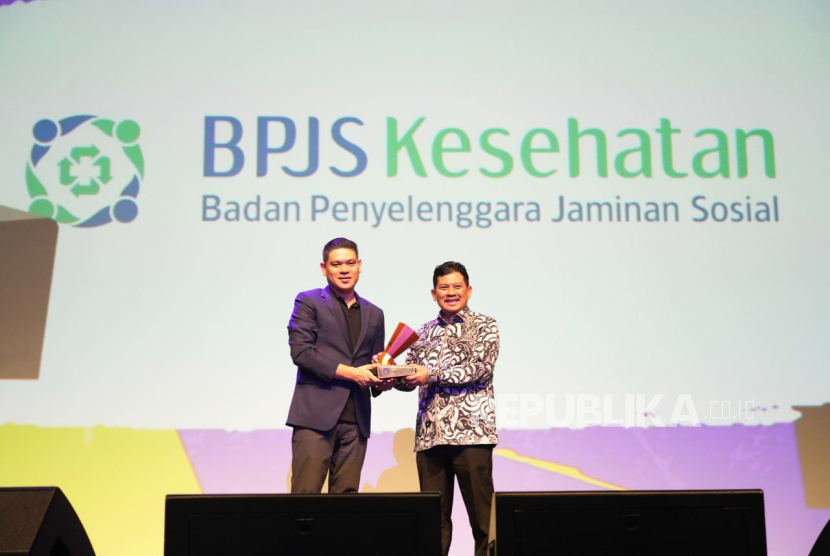 BPJS Kesehatan memastikan kondisi aset neto tetap sehat dan mampu mendukung pembayaran rumah sakit pada tahun 2025. BPJS Kesehatan melakukan beragam inovasi layanan dan meraih berbagai penghargaan. 