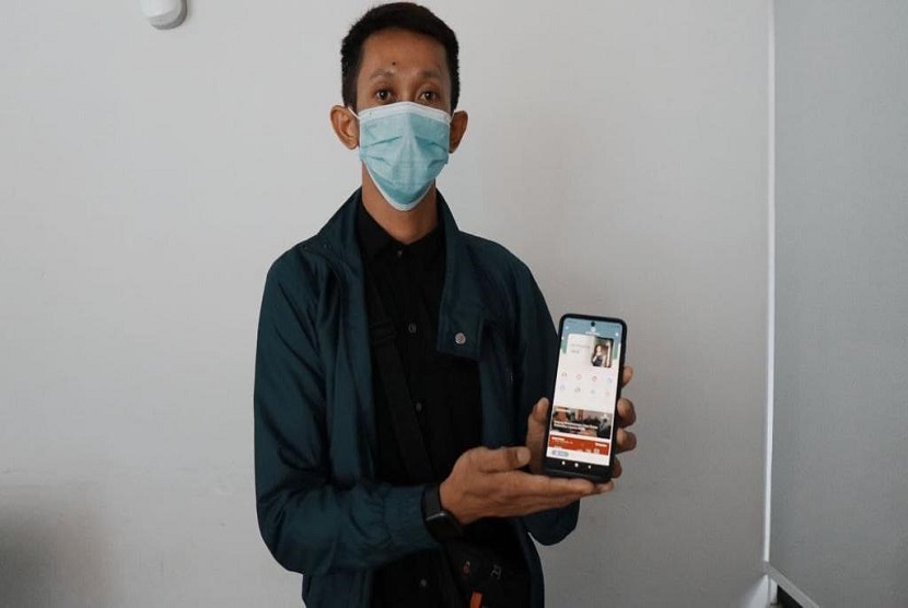 BPJS Kesehatan memfasilitasi peserta program Jaminan Kesehatan Nasional Kartu Indonesia Sehat (JKN-KIS) untuk melakukan screening kesehatan secara digital melalui aplikasi Mobile JKN, (ilustrasi). 