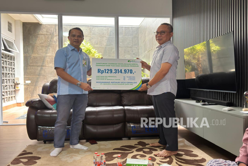 BPJS Ketenagakerjaan Jakarta berikan Santunan JKK ke Ahli Waris Kecelakaan SAM Air