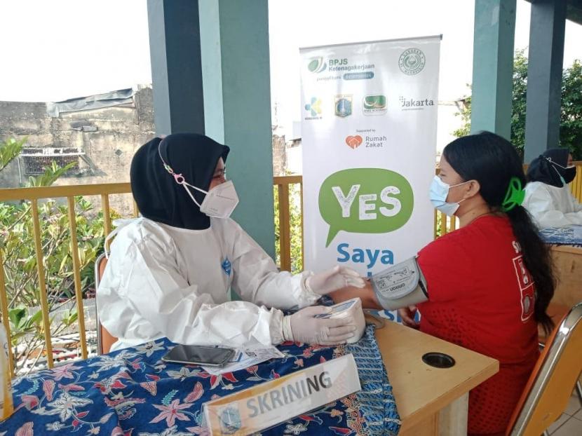 BPJS Ketenagakerjaan dan Rumah Zakat menggelar Program Vaksinasi Covid-19 gratis yang dilaksanakan di wilayah Kecamatan Kemayoran, Jakarta Pusat.