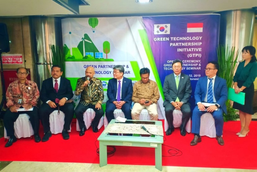 BPPT bekerja sama dengan GTC Korea meluncurkan Inisiatif Kemitraan Tecgnologi Hijau 2019 di Indonesia.