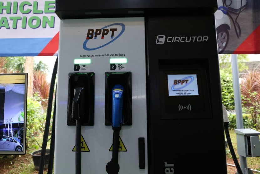 BPPT menyiapkan dua Stasiun Pengisian Listrik atau Electric Vehicle Charging Station (EVCS) untuk mendukung perpres kendaraan listrik.