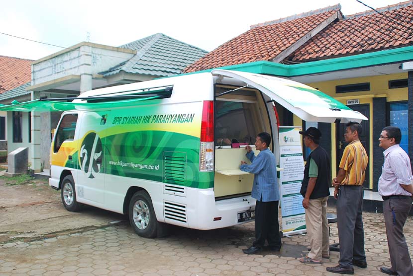 Layanan bergerak BPRS Harta Insan Karimah Parahyangan (HIK-P).