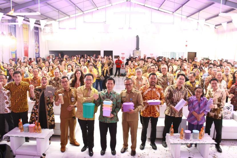 Brand premium plasticware buatan Indonesia, Moorlife Indonesia, meresmikan pabrik kedua dan terbesarnya yang berlokasi di Nganjuk, Jawa Timur. 