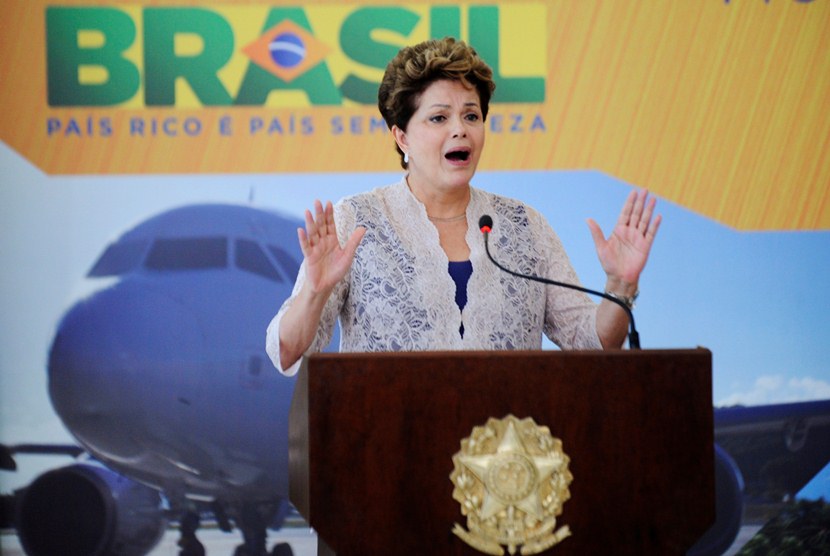 Brazil's President Rousseff gestures during the launching ceremony of an investment plan at airports in Brasilia