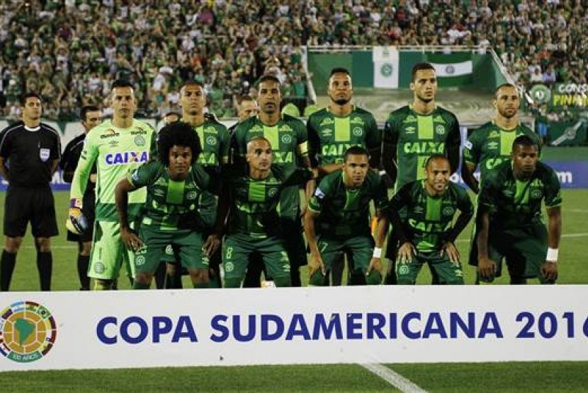 Brazilian soccer team Chapecoense were on board a plane carrying 81 people that crashed in Colombia killing 76 people, police said on Tuesday.