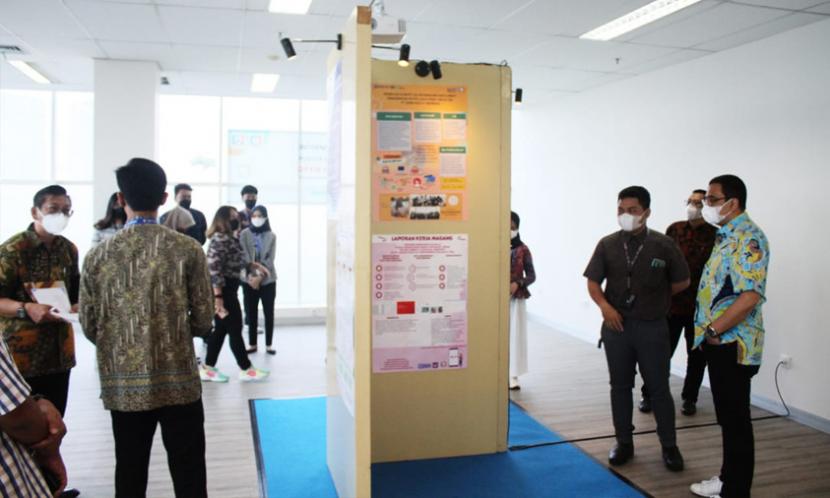  BRI Institute sukes menyelenggarakan pameran poster magang yang bertajuk Internship Poster Expo & Open House. 