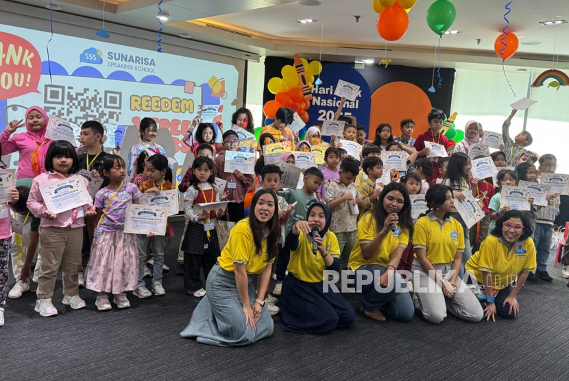 BRI Life bersama masyarakat Menteng Dalam Jakarta Selatan menggelar rangkaian kegiatan sosial dan edukatif yang ditujukan bagi anak-anak dan orang tua menyambut peringatan Hari Anak Nasional yang diperingati setiap 23 Juli.