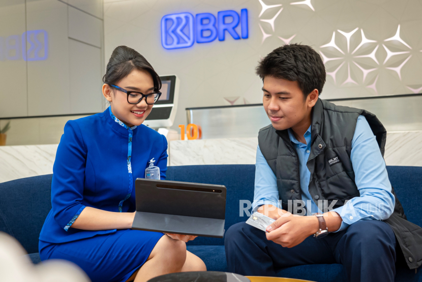 BRI memperkuat literasi keamanan bagi nasabah guna menghindari penyalahgunaan data pribadi.