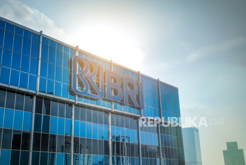 BRI menempati peringkat tertinggi sebagai bank terbaik di Indonesia dalam daftar Top 1000 World Banks 2025. 