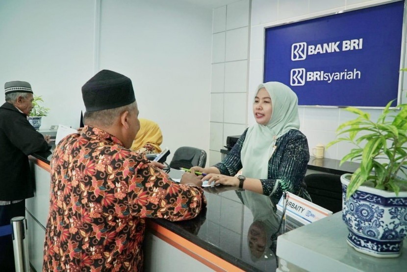 BRI Syariah implementasikan Qanun Lembaga Keuangan Syariah di Aceh.