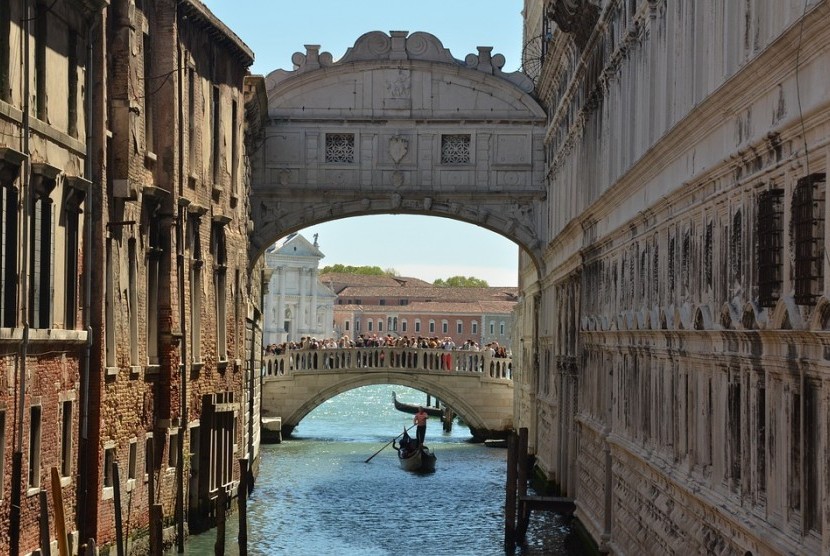 Bridge of Sigh atau Ponte dei Sospiri di Venesia Italia.