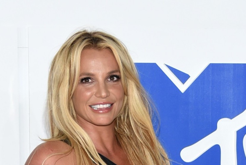 Britney Spears mengaku masih trauma dengan kasus konservatori dengan ayahnya.